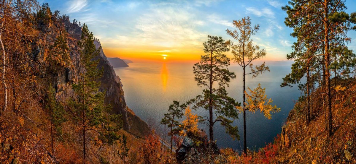 Осенний Байкал: панорама